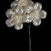Kwiatki z masy perłowej pęczek/3szt TY96-48 śr5cm